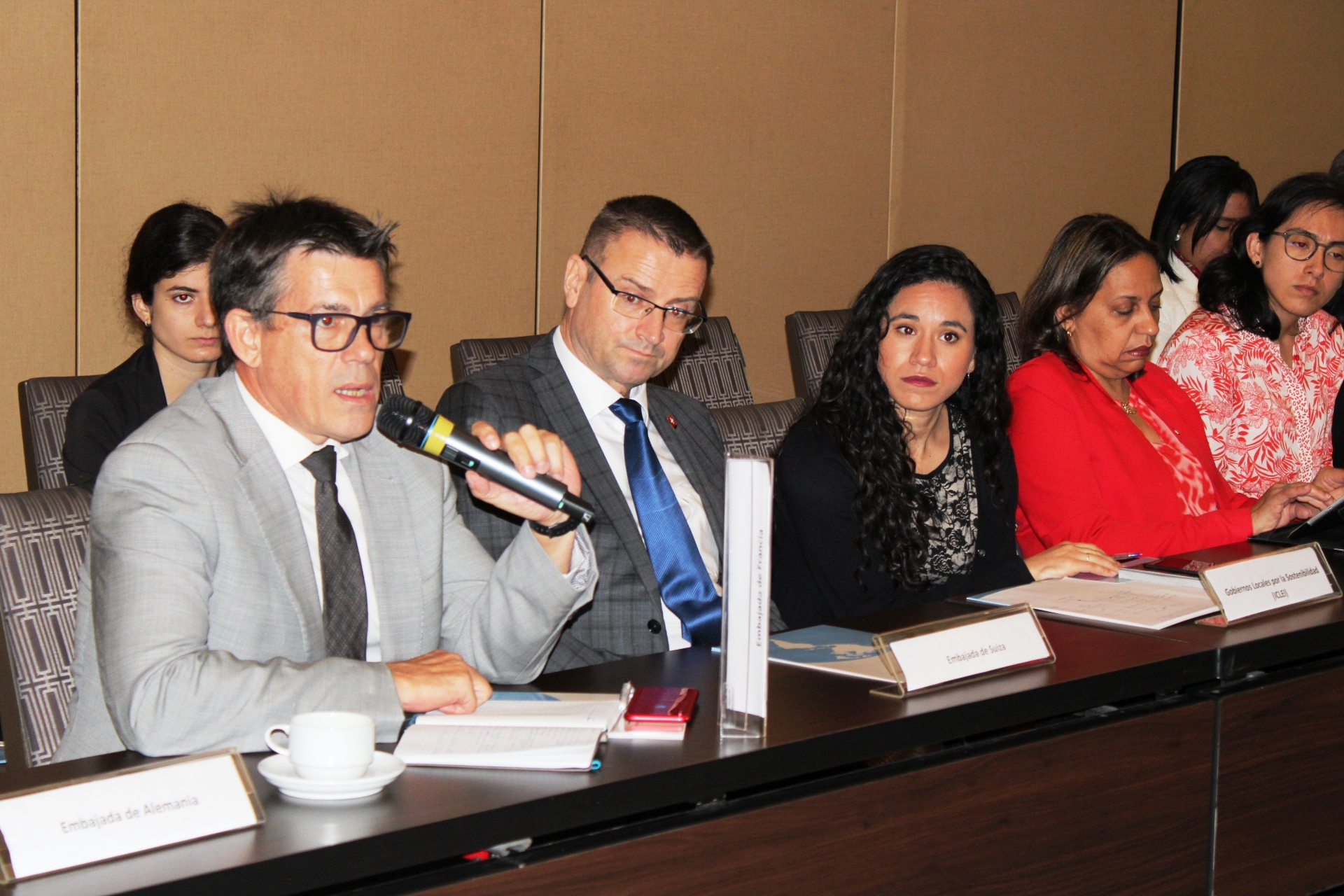 La actividad se propició un diálogo abierto entre el CNCCMDL y representantes del cuerpo diplomático y agencias de cooperación.