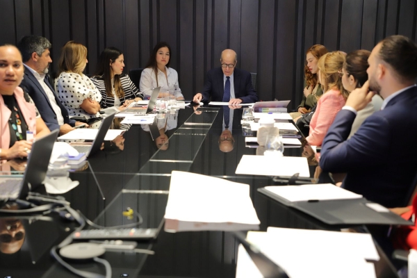 Gobierno y sector privado estudian desafíos climáticos de RD